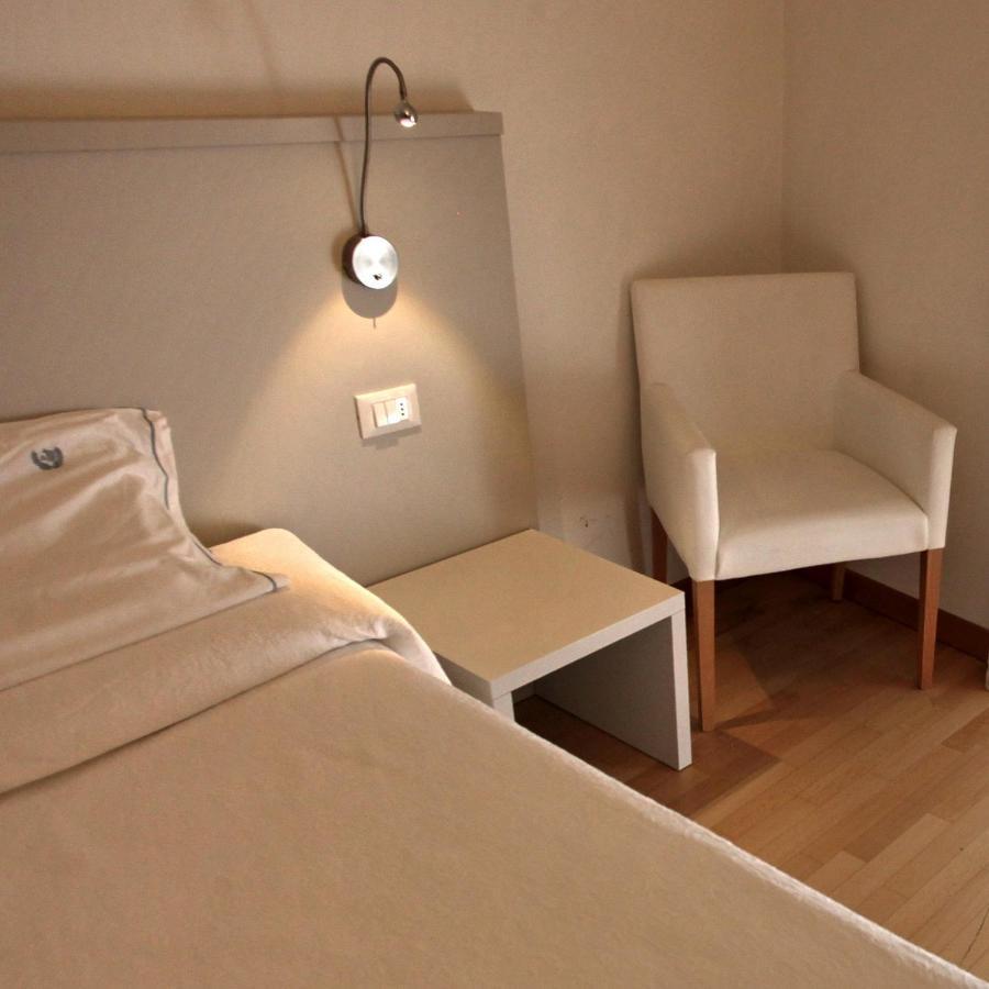 Albergo Accademia Тренто Екстериор снимка